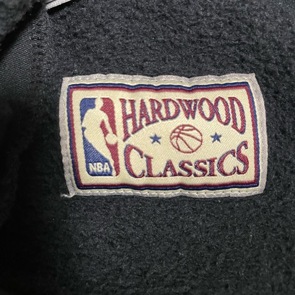 Toronto Raptors purple/white/black hoodie - original logo.  Size Medium VGUC - Picture 4 of 7